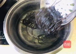 蕨根粉拌菠菜的做法图解3