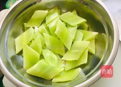 海米烧莴笋的做法图解1