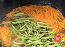 苋菜梗胡萝卜炒肉丝的做法图解7