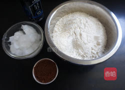 椰香可可酱油冰淇淋球的做法图解1