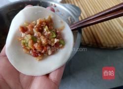 西葫鲜肉锅贴的做法图解11