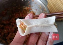 西葫鲜肉锅贴的做法图解12