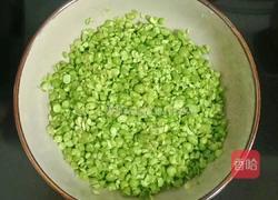 豌豆火腿鸡蛋饼的做法图解2