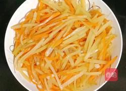 胡萝卜鸡蛋卷饼的做法图解6