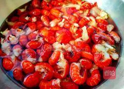 蒜香龙虾尾的做法图解1