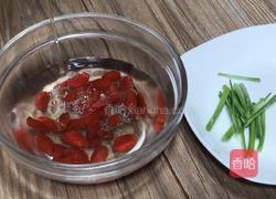 枸杞黄瓜炒鸡蛋的做法图解2