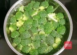 猪舌炒西兰花的做法图解6