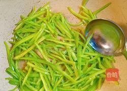 辣椒炒肉丝的做法图解7