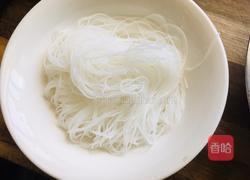 鸭血蒸粉丝的做法图解2