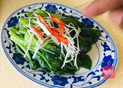 蒜香白灼菜心的做法图解6