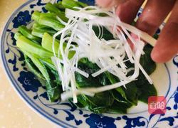 蒜香白灼菜心的做法图解5