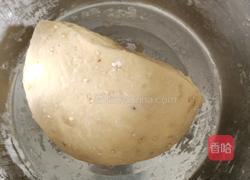 酥脆小麻花的做法图解1