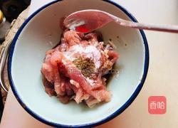 木耳青椒炒肉片的做法图解1