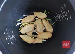 电饭锅焖鸡翅的做法图解7