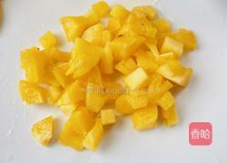 菠萝树莓苏打冰饮的做法图解1