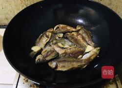 鲫鱼豆腐汤的做法图解3