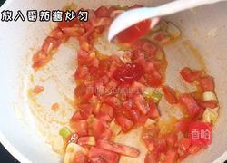 番茄虾仁香菇炒面的做法图解6