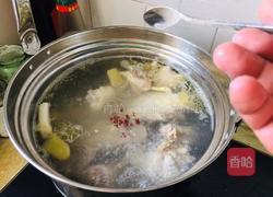 玉米胡萝卜炖土鸡的做法图解5