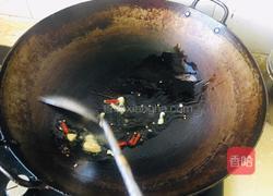 韭菜苔炒牛肉的做法图解2