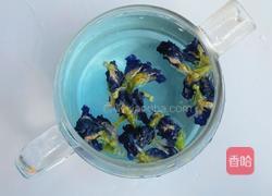 蝶豆花冻撞豆乳的做法图解2