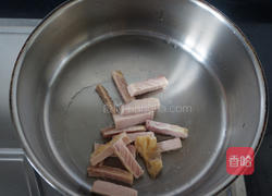 苦瓜炒咸肉的做法图解3