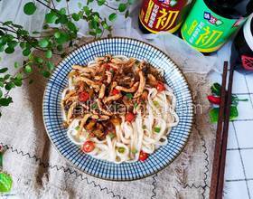 雪菜肉絲面