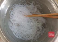 蒜蓉粉丝蒸娃娃菜的做法图解2