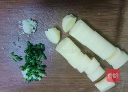 肉沫樱玉豆腐的做法图解2