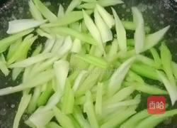 西芹炒肉丝的做法图解9