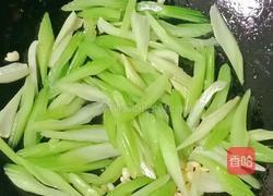 西芹炒肉丝的做法图解15