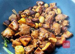 香菇栗子焖鸡翅的做法图解12