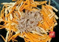 胡萝卜肉丝拌面的做法图解13
