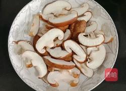 番茄菌菇豆腐汤的做法图解3