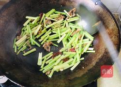 香芹炒牛肉的做法图解6