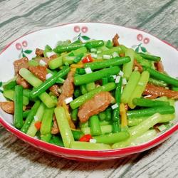 蒜苔炒牛肉的做法[图]