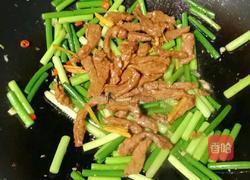 蒜苔炒牛肉的做法图解13