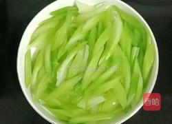 西芹炒牛肉的做法图解7