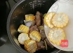 Cordyceps Flower Corn Bone Soup Recipe Illustration 8