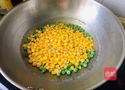 青豆玉米的做法图解1