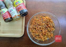 黄瓜拌黄花菜的做法图解2