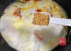 番茄海鲜菇汤的做法图解11