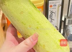 一个鲜美西葫芦做法的做法图解1