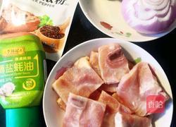 黑椒牛仔骨的做法图解1