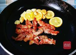 蒜香柠檬煎牛排的做法图解6