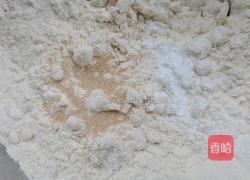 蒸千层豆渣饼的做法图解2