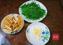 韭菜花炒香干的做法图解2