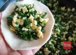 韭菜鸡蛋包子的做法图解9