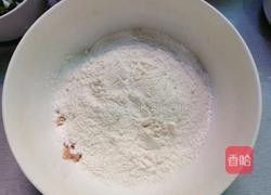 火腿肠鸡蛋葱香饼的做法图解4