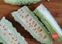 素炒凉瓜的做法图解2