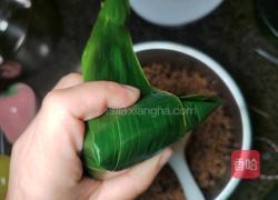 自制砂锅酱香排骨鲜粽子的做法图解14